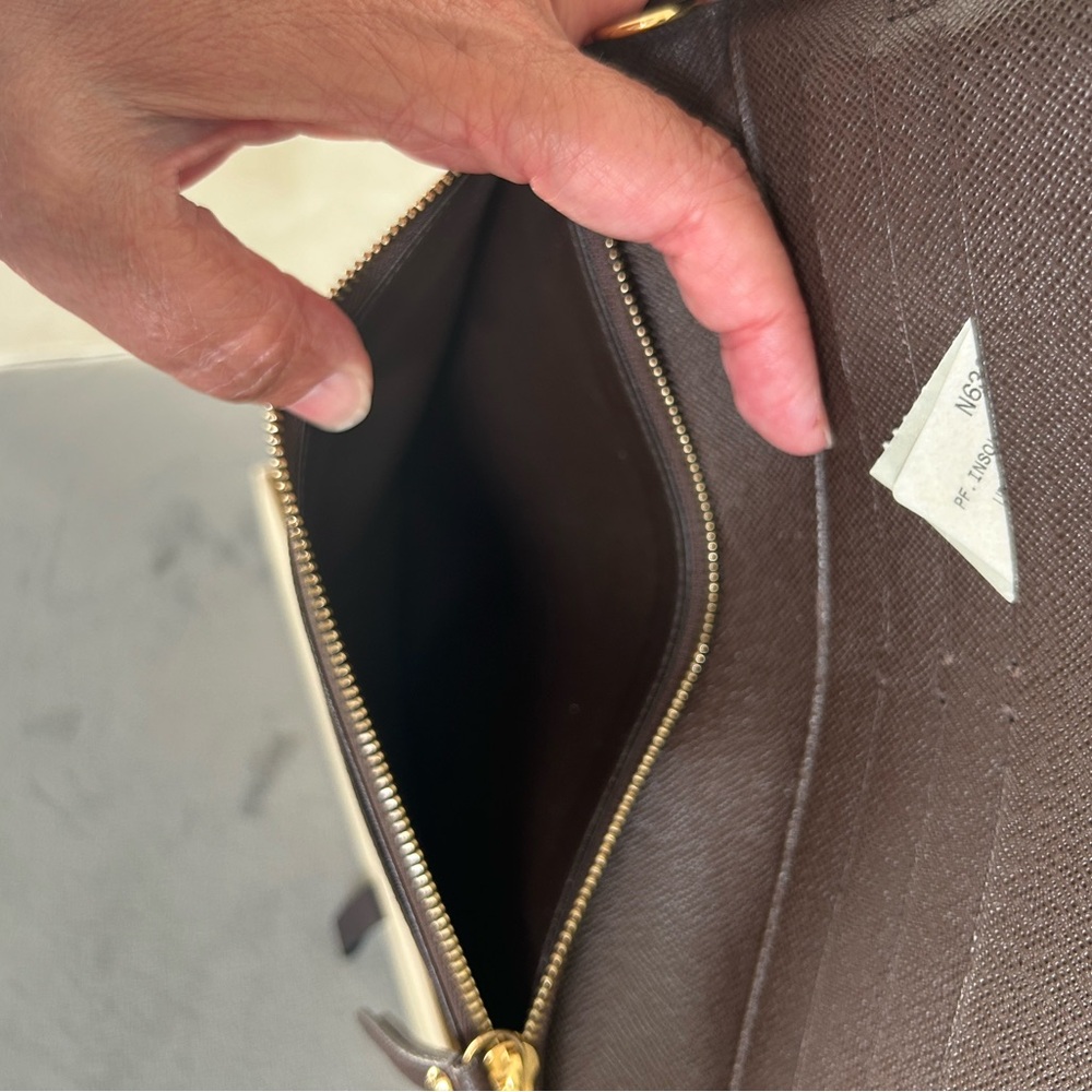 Louis Vuitton Insolite Damier Wallet - Picture 8 of 14